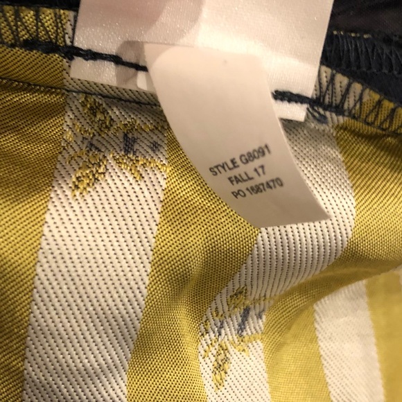 J.Crew Teddy flat front trousers navy jacquard with bee print size 6 EUC classic - Picture 10 of 10